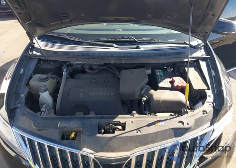 2013 Lincoln Mkx z USA, uszkodzony, nr VIN 2LMDJ6JK8DBL30183